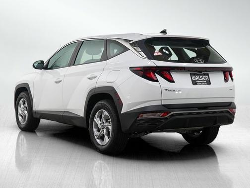 White Pearl 2024 Hyundai TUCSON SE
