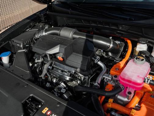 Ash Black 2026 Hyundai TUCSON Hybrid Limited