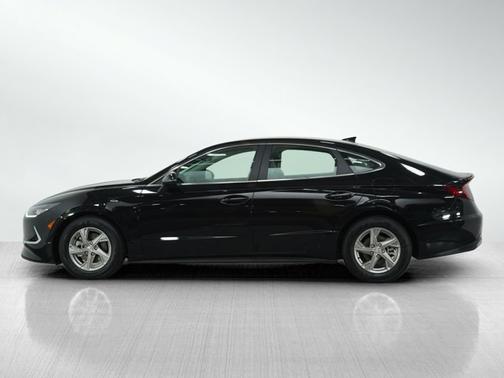 2022 Hyundai SONATA SE