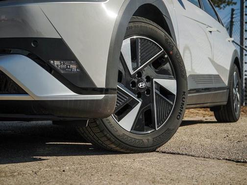 Cyber Gray 2026 Hyundai IONIQ 5 SE