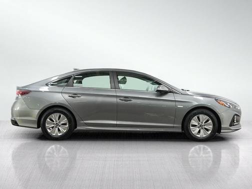 Metropolis Gray 2018 Hyundai SONATA Hybrid SE