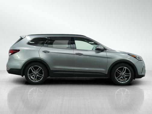 2017 Hyundai SANTA FE SE Ultimate