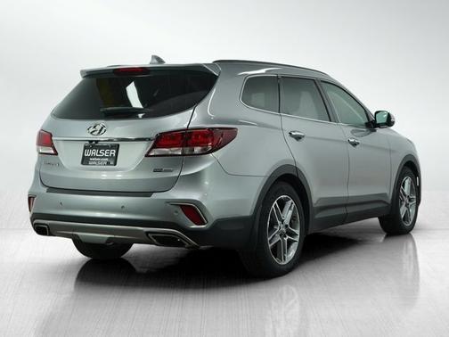 2017 Hyundai SANTA FE SE Ultimate