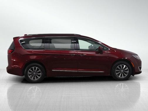 2020 Chrysler Pacifica Touring-L Plus