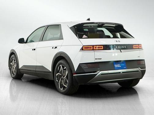 Atlas White 2023 Hyundai IONIQ 5 SEL