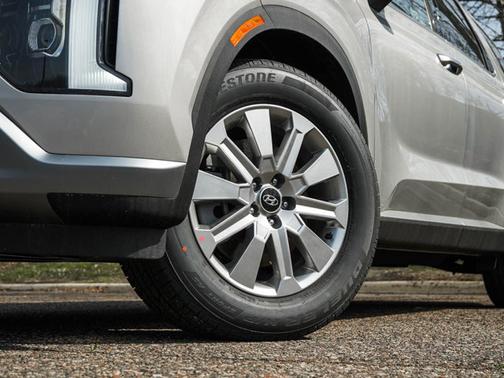 2025 Hyundai PALISADE SE