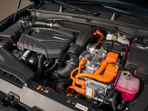 2025 Hyundai SONATA Hybrid SEL