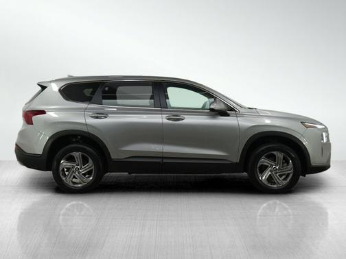 2022 Hyundai SANTA FE SE