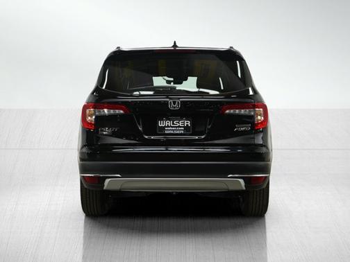 2022 Honda Pilot Touring 7-Passenger