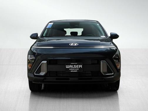 2025 Hyundai KONA SE