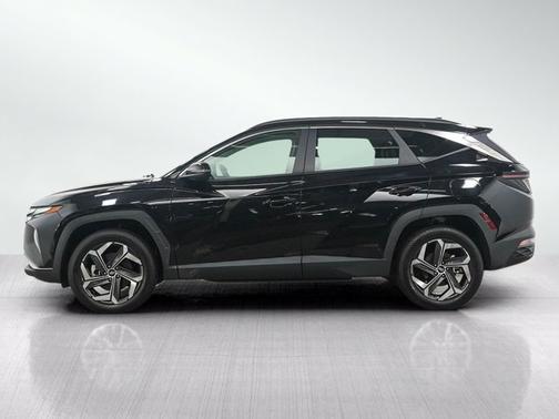 Black Pearl 2024 Hyundai TUCSON SEL