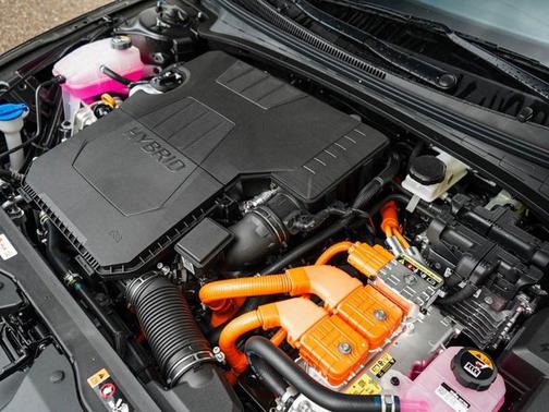 2026 Hyundai ELANTRA HEV SEL Sport