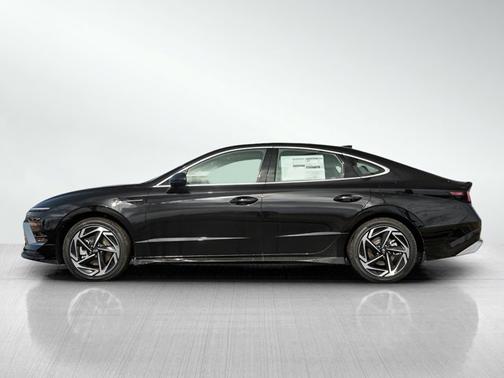Abyss Black 2026 Hyundai SONATA SEL Sport