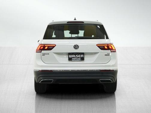 Pure White 2018 Volkswagen Tiguan 2.0T SE