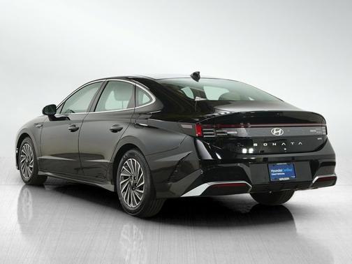 Abyss Black 2025 Hyundai SONATA Hybrid SEL