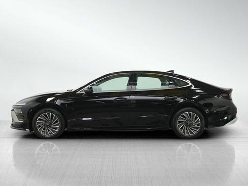Abyss Black 2025 Hyundai SONATA Hybrid SEL