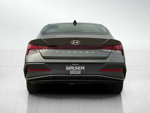 Amazon Gray 2026 Hyundai ELANTRA SE