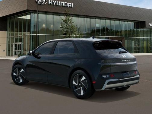 2025 Hyundai IONIQ 5 SE