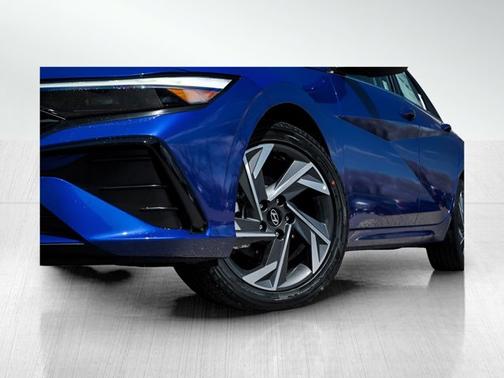 2025 Hyundai ELANTRA HEV Limited