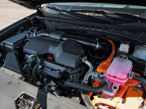 Deep Sea 2026 Hyundai TUCSON Hybrid Blue SE