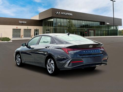 Abyss Black 2026 Hyundai ELANTRA Limited