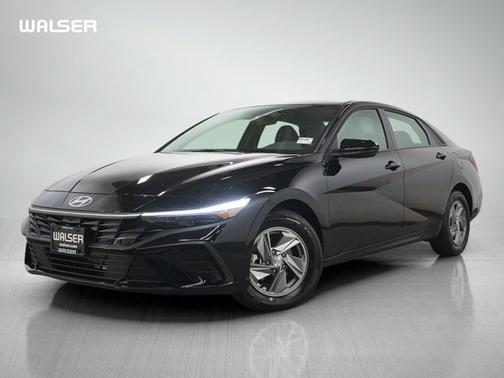 Abyss Black 2025 Hyundai ELANTRA SE