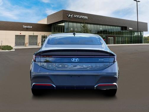 2026 Hyundai SONATA SE