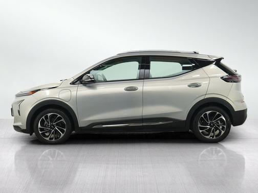 Silver Flare Metallic 2022 Chevrolet Bolt EUV Premier