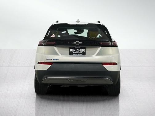 Silver Flare Metallic 2022 Chevrolet Bolt EUV Premier