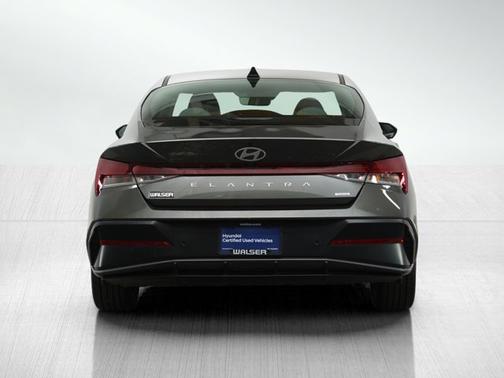 2024 Hyundai ELANTRA HEV Limited