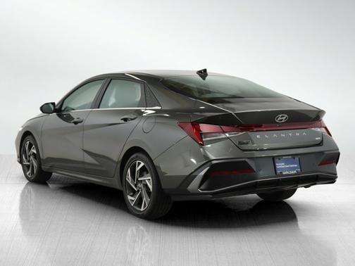2024 Hyundai ELANTRA HEV Limited