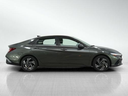2024 Hyundai ELANTRA HEV Limited