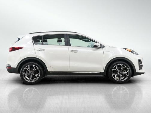 Snow White Pearl 2021 Kia Sportage SX Turbo