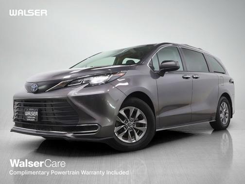 Pre-Dawn Grey Mica 2022 Toyota Sienna XLE