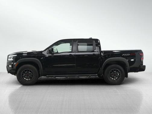 Super Black 2024 Nissan Frontier PRO-4X