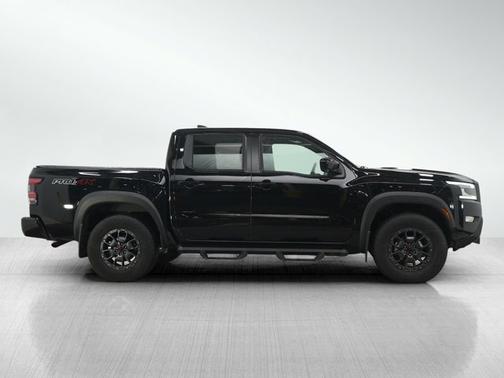 Super Black 2024 Nissan Frontier PRO-4X