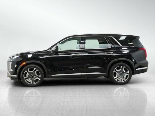 Abyss Black Pearl 2024 Hyundai PALISADE SEL 7P
