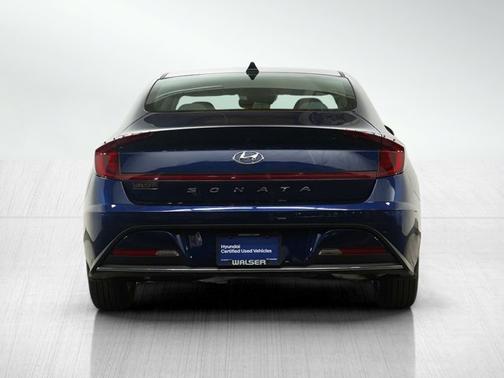 2022 Hyundai SONATA SE
