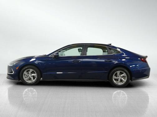 2022 Hyundai SONATA SE