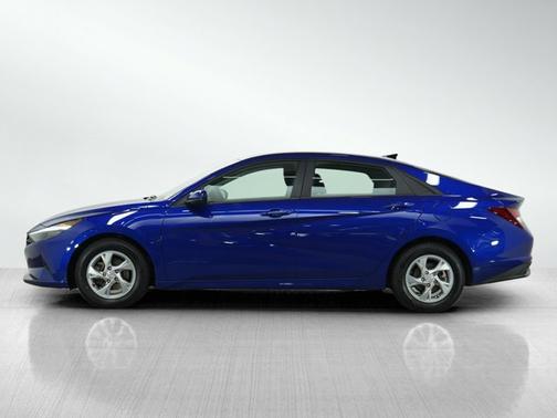 2021 Hyundai ELANTRA SE