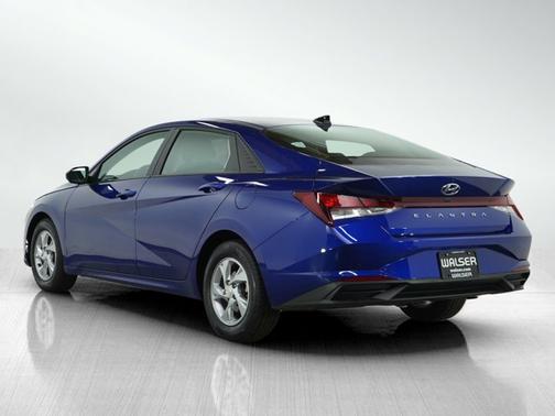 2021 Hyundai ELANTRA SE