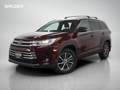 Ooh La La Rouge Mica 2018 Toyota Highlander XLE