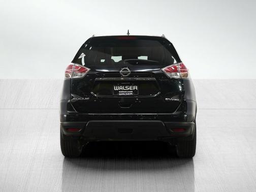 Magnetic Black 2016 Nissan Rogue SV