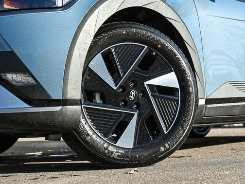 2026 Hyundai IONIQ 5 SE