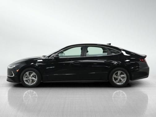 Onyx Black 2023 Hyundai SONATA SE