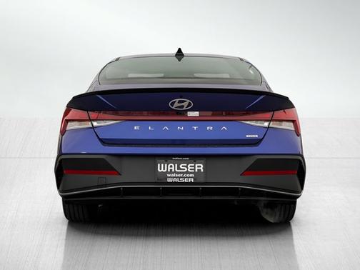 2025 Hyundai ELANTRA HEV SEL Sport