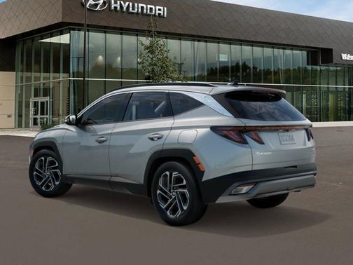 Shimmering Silver 2026 Hyundai TUCSON Limited