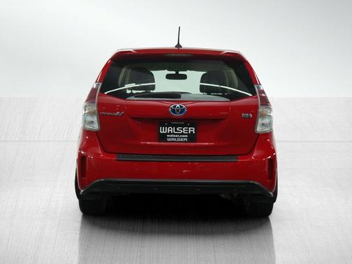 2017 Toyota Prius v Four