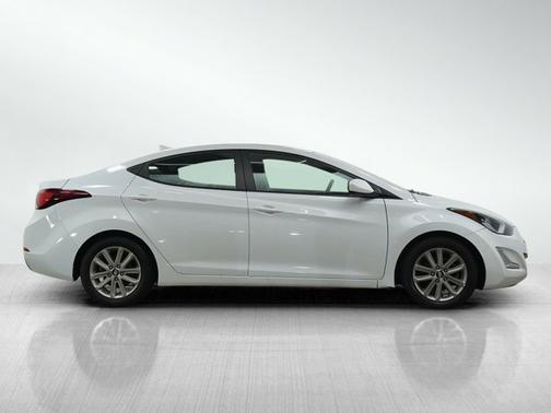 Quartz White Pearl 2015 Hyundai ELANTRA SE