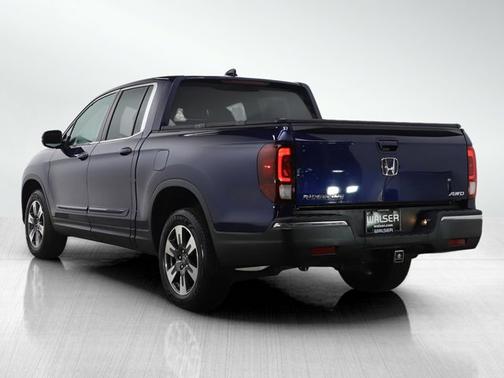 Obsidian Blue Pearl 2017 Honda Ridgeline RTL-T